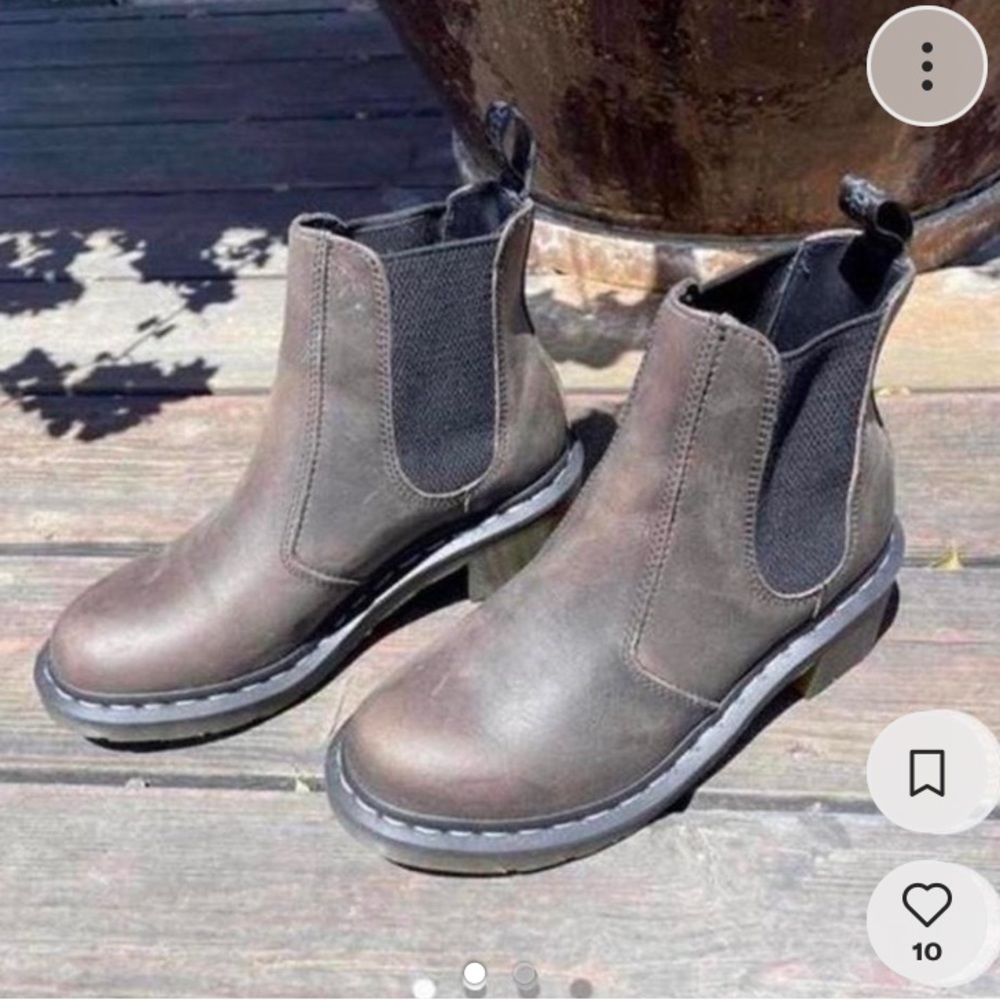 Doc Martens Cadence chelsea boots